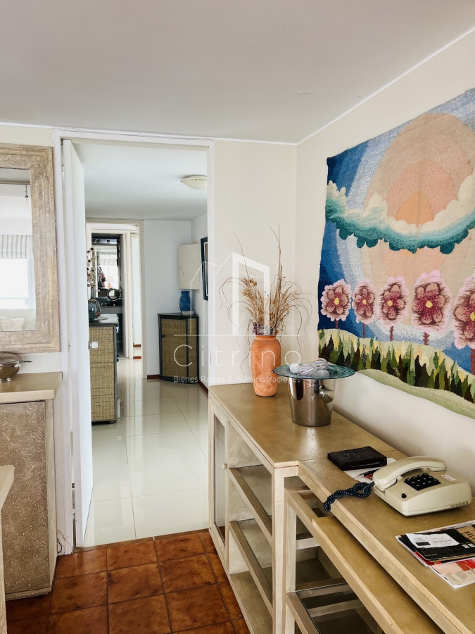 Apartamento ID.323 - Venta hermosa Planta Primera Linea Playa Brava.