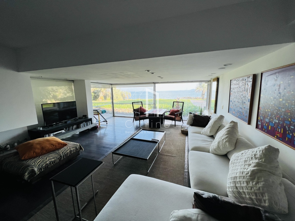 Apartamento ID.231 - Venta de destacado apartamento en Punta Ballena, Acantilados.