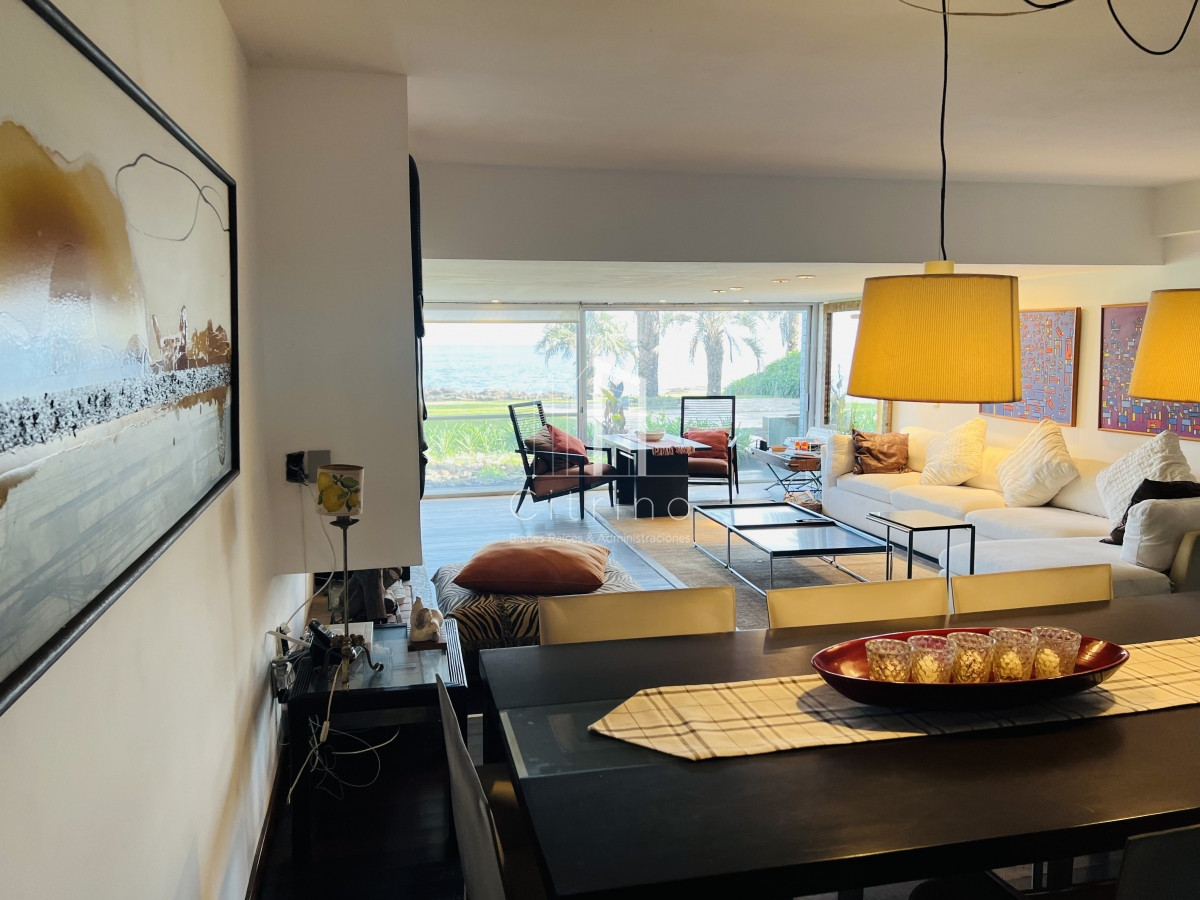 Apartamento ID.231 - Venta de destacado apartamento en Punta Ballena, Acantilados.
