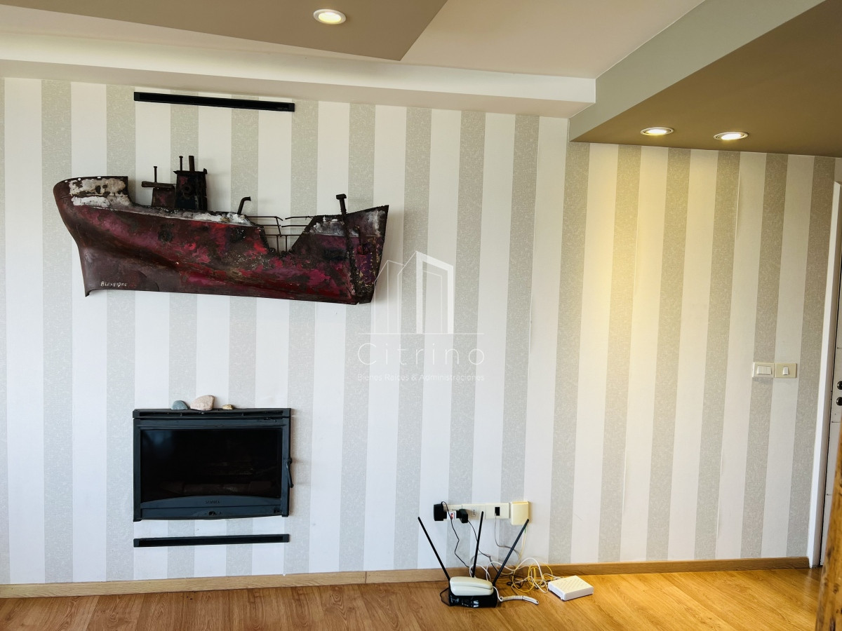 Apartamento ID.230 - Venta de Hermoso PH Duplex , con vista a Playa Mansa y Laguna del Diario Terrazas de La Laguna.