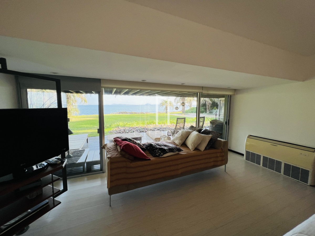 Apartamento ID.231 - Venta de destacado apartamento en Punta Ballena, Acantilados.