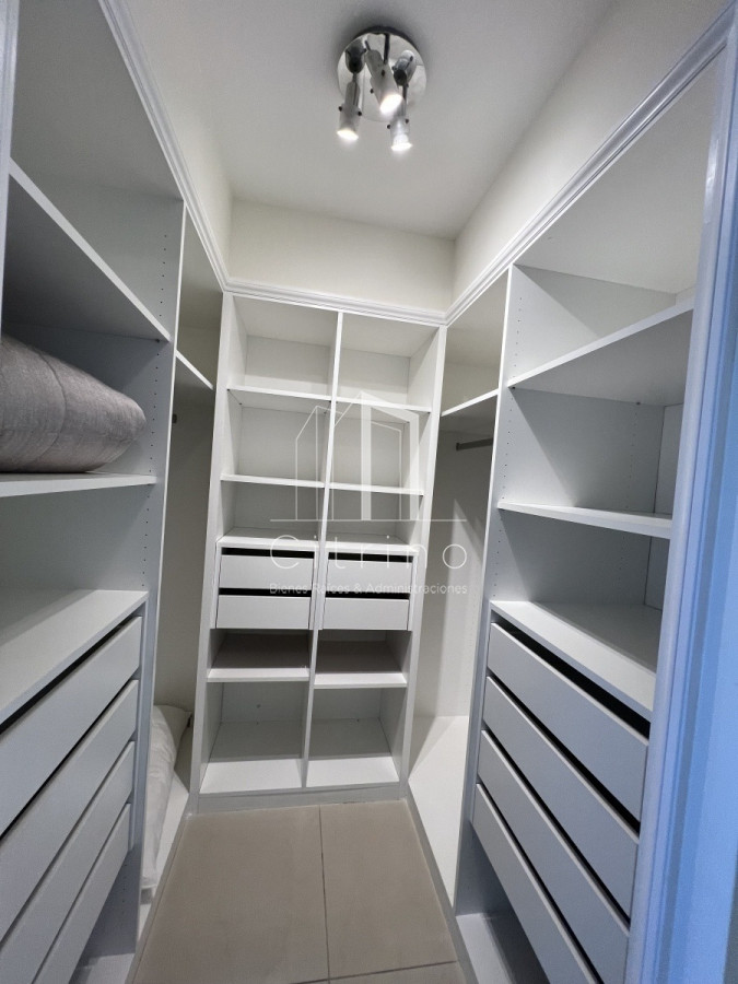 Apartamento ID.387 - Alquiler y venta de hermosa unidad en  Torre Imperiale II, Playa Brava.