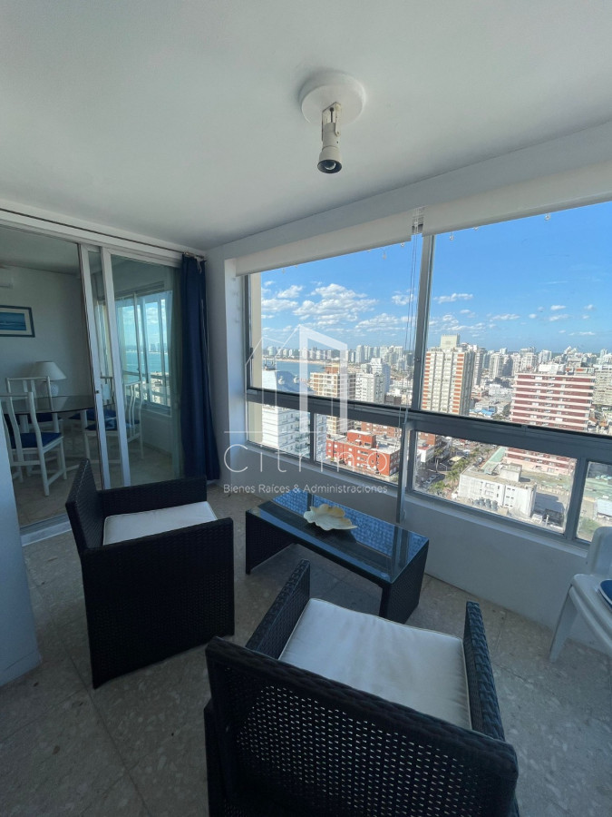 Apartamento ID.660 - Venta y alquiler de Hermoso Apto en Punta del Este-Peninsula