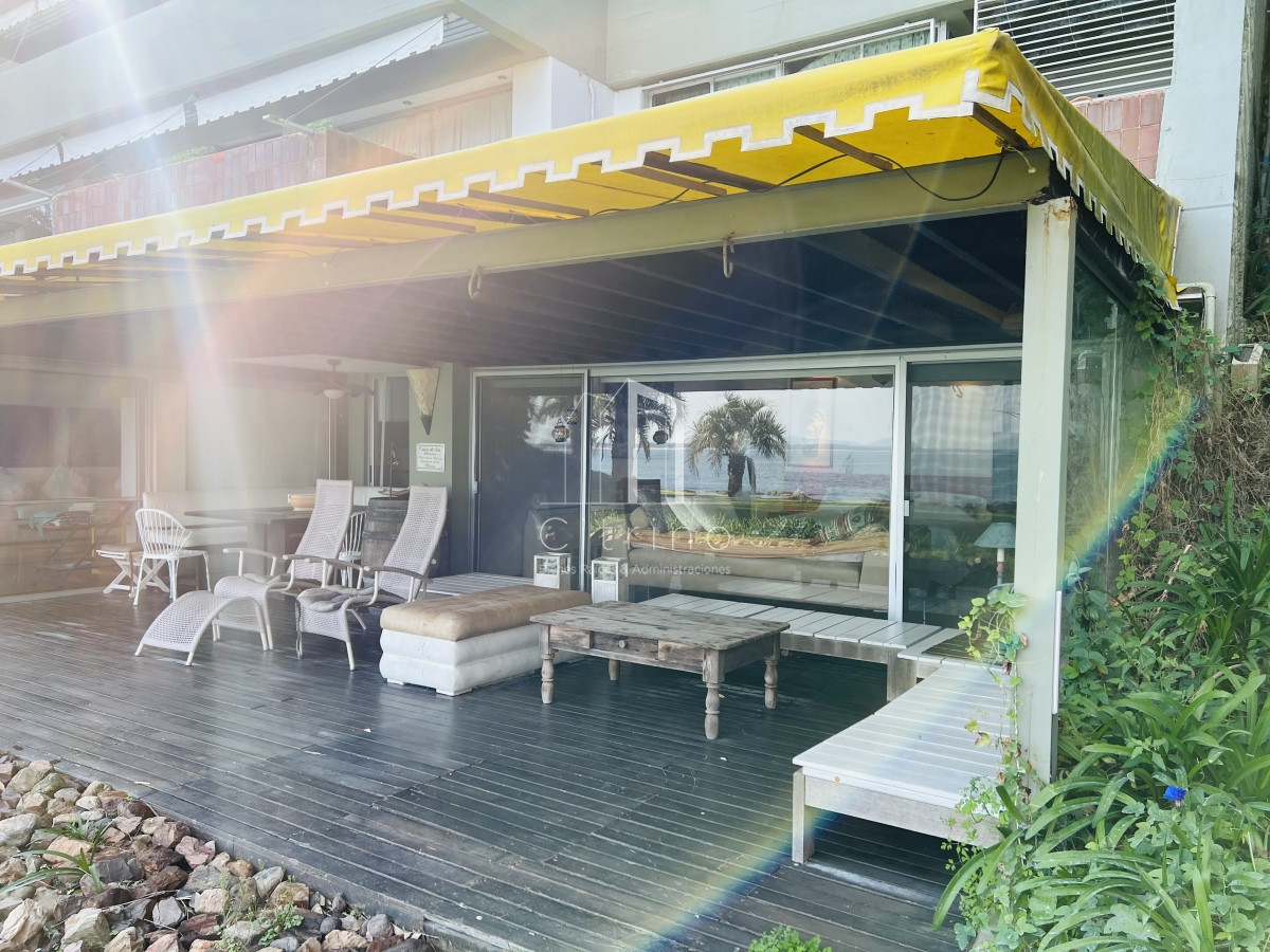 Apartamento ID.231 - Venta de destacado apartamento en Punta Ballena, Acantilados.