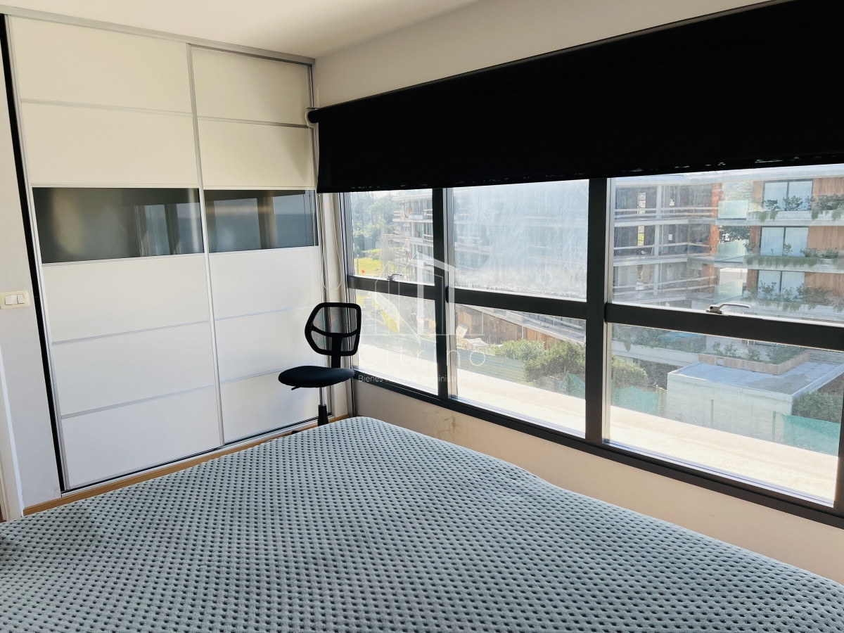 Apartamento ID.230 - Venta de Hermoso PH Duplex , con vista a Playa Mansa y Laguna del Diario Terrazas de La Laguna.
