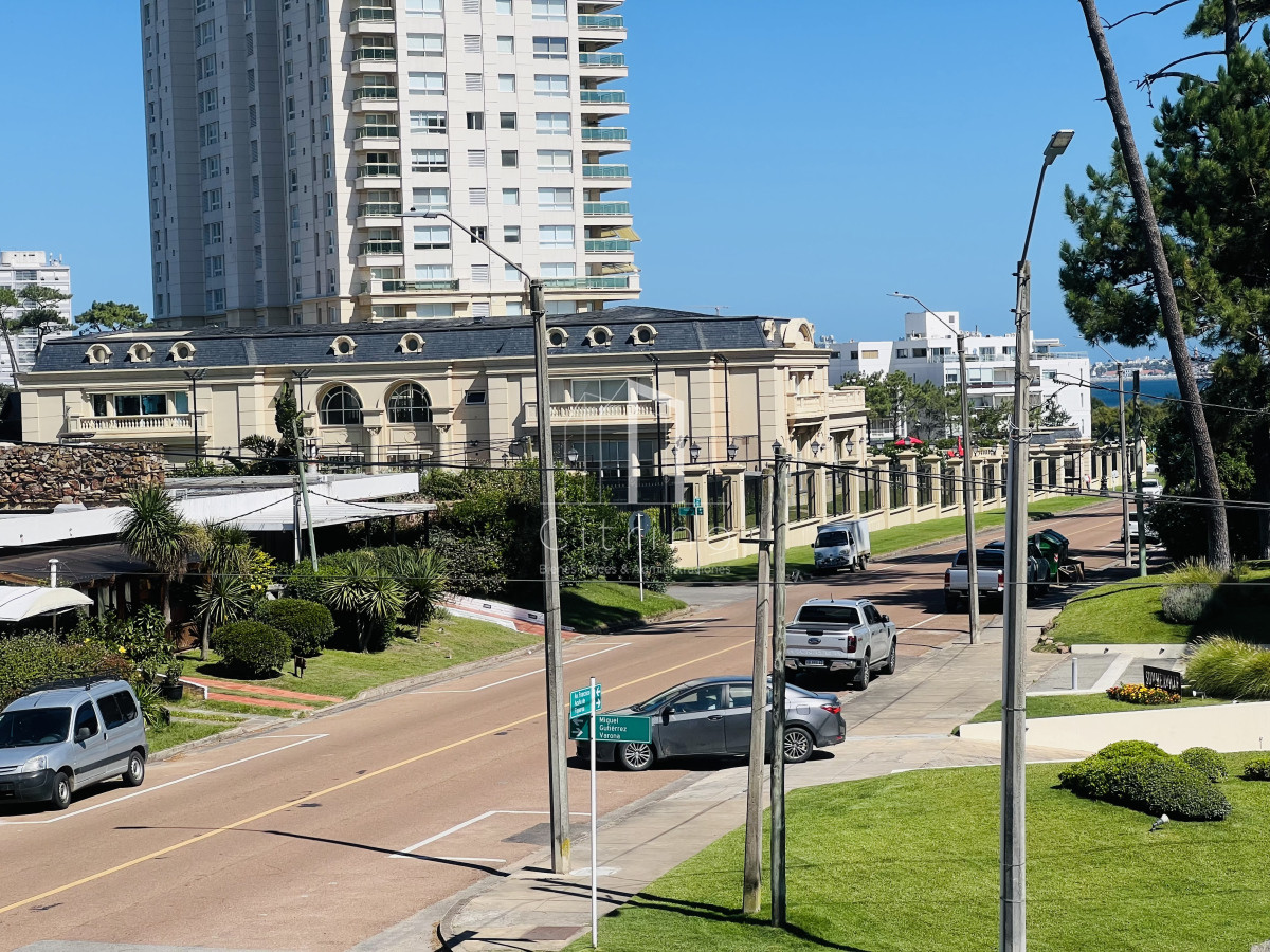 Apartamento ID.1524 - Alquilo apartamento 2 dormitorios Invernal - Punta del Este.