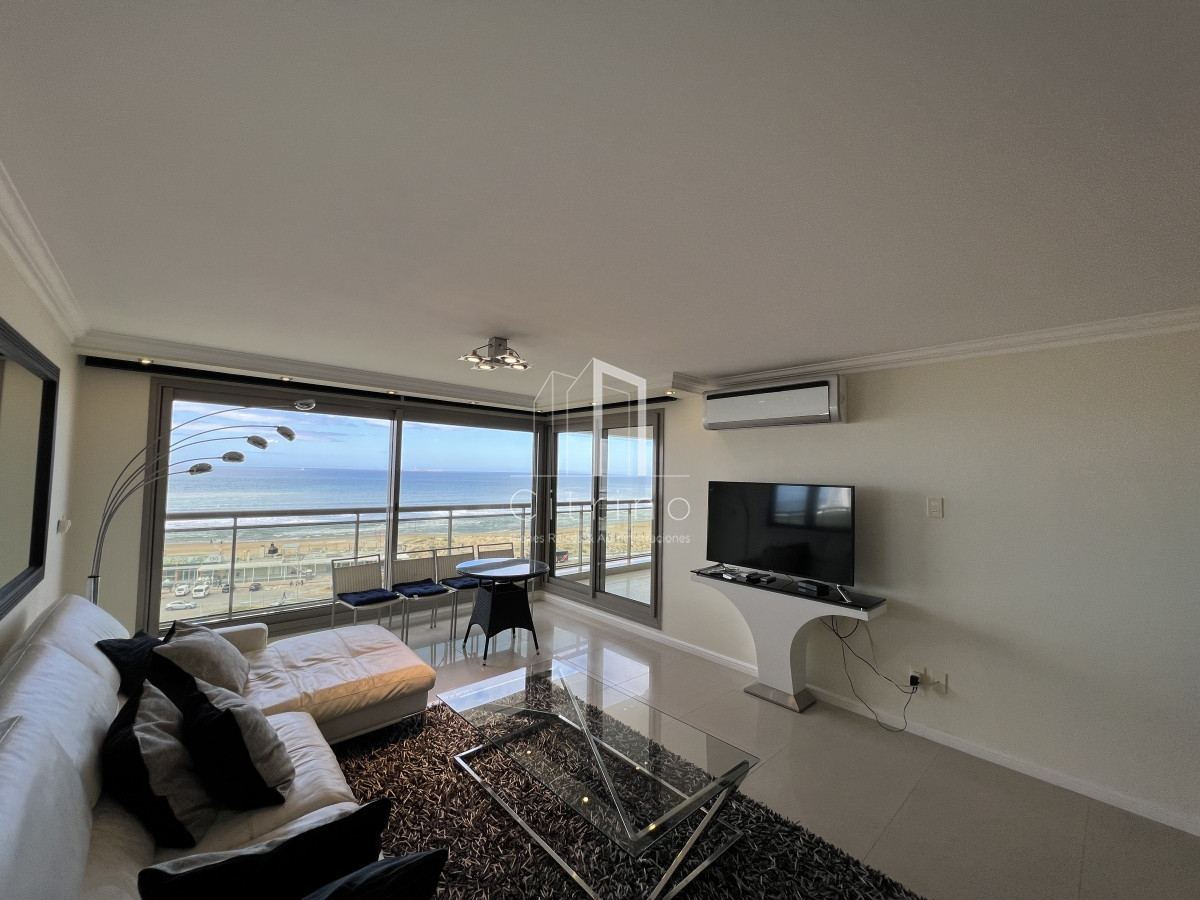 Apartamento ID.387 - Alquiler y venta de hermosa unidad en  Torre Imperiale II, Playa Brava.