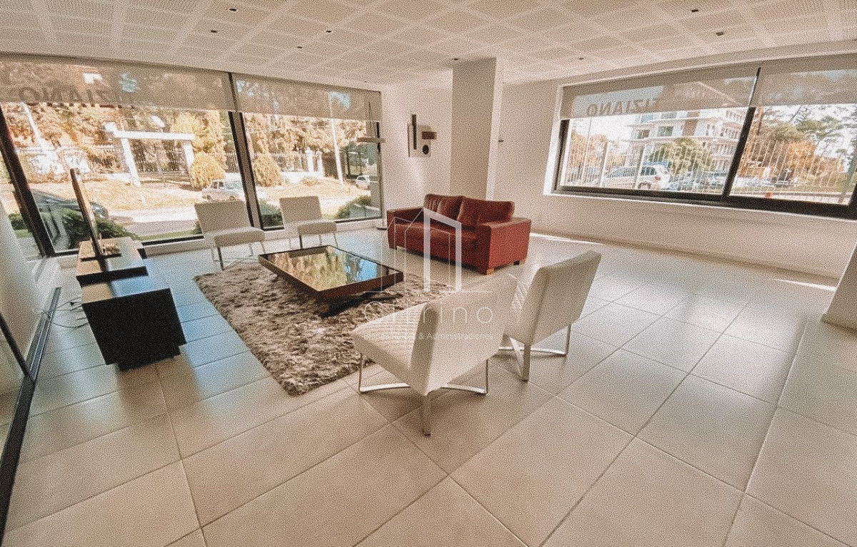 Apartamento ID.327 - Apto en Alquiler y Venta  2 dormitorios 3 baños - Punta del Este.