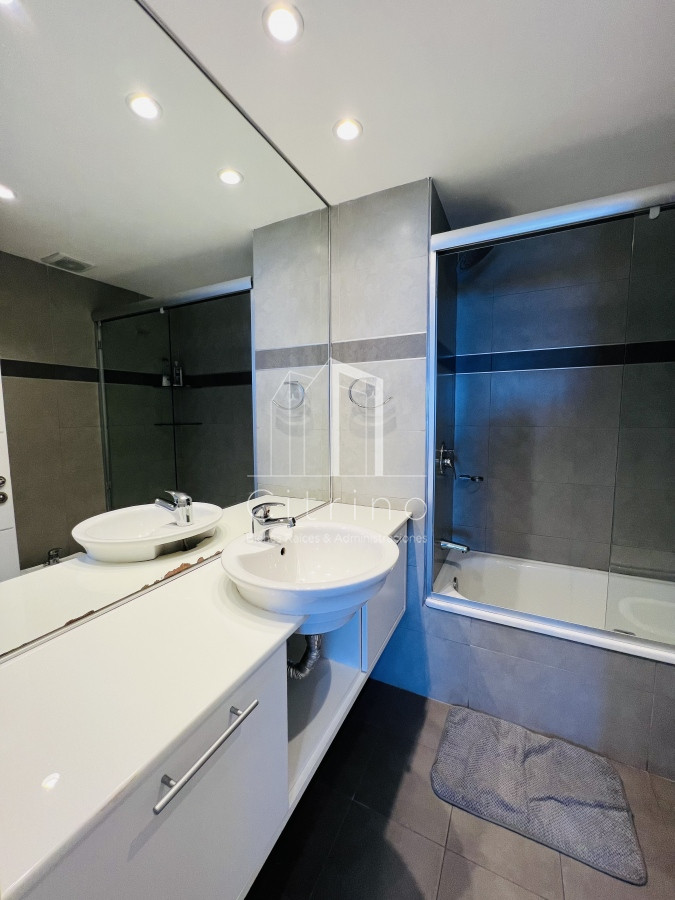 Apartamento ID.230 - Venta de Hermoso PH Duplex , con vista a Playa Mansa y Laguna del Diario Terrazas de La Laguna.