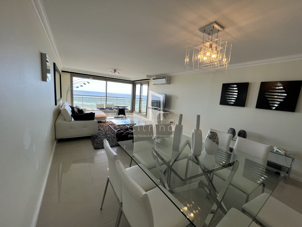 Apartamento ID.387 - Alquiler y venta de hermosa unidad en  Torre Imperiale II, Playa Brava.