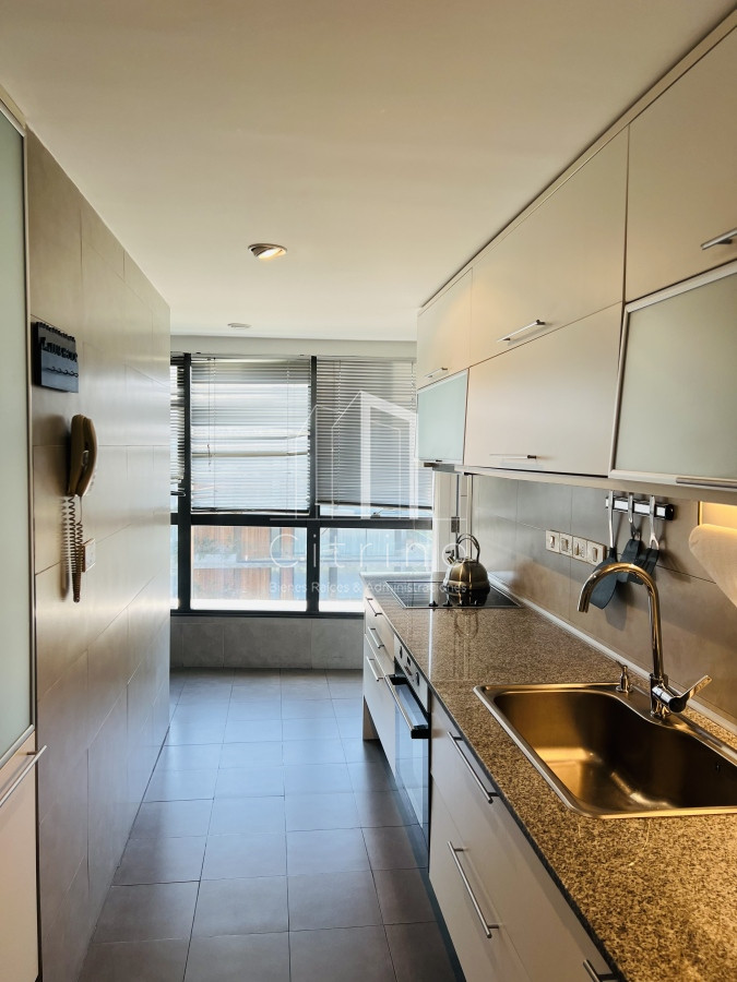 Apartamento ID.230 - Venta de Hermoso PH Duplex , con vista a Playa Mansa y Laguna del Diario Terrazas de La Laguna.