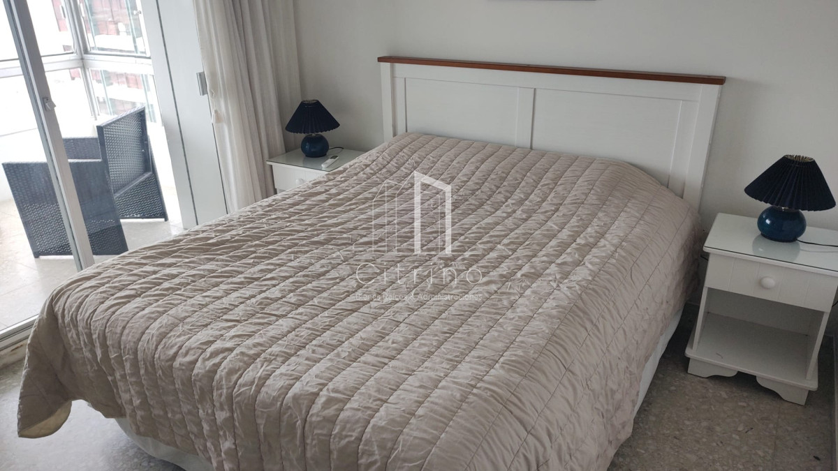 Apartamento ID.660 - Venta y alquiler de Hermoso Apto en Punta del Este-Peninsula