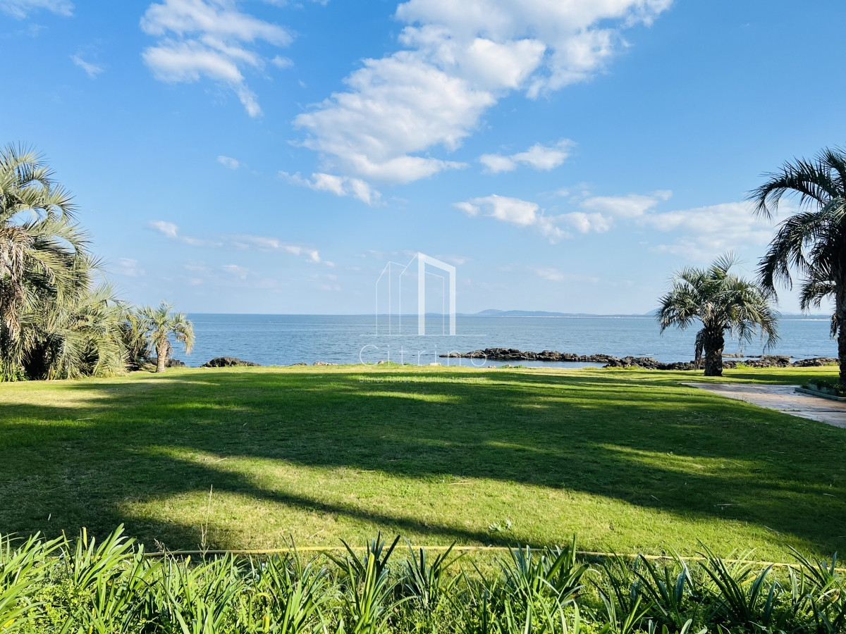 Apartamento ID.231 - Venta de destacado apartamento en Punta Ballena, Acantilados.