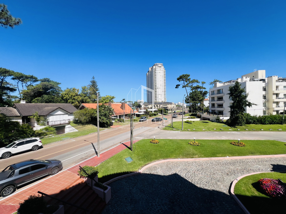 Apartamento ID.1524 - Alquilo apartamento 2 dormitorios Invernal - Punta del Este.