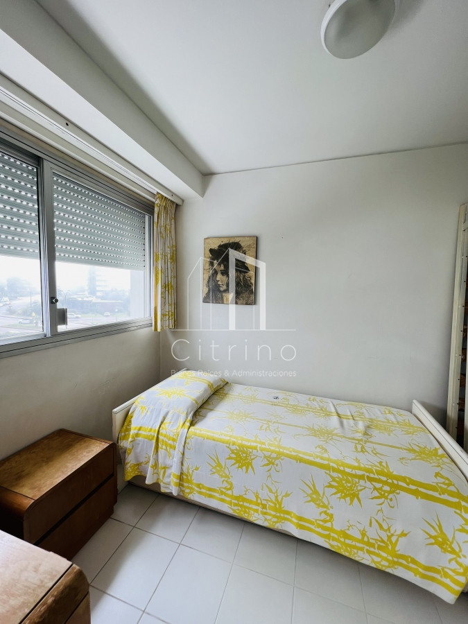 Apartamento ID.323 - Venta hermosa Planta Primera Linea Playa Brava.