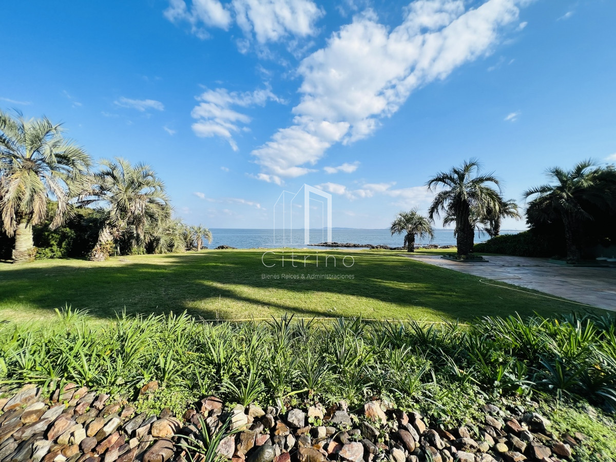 Apartamento ID.231 - Venta de destacado apartamento en Punta Ballena, Acantilados.