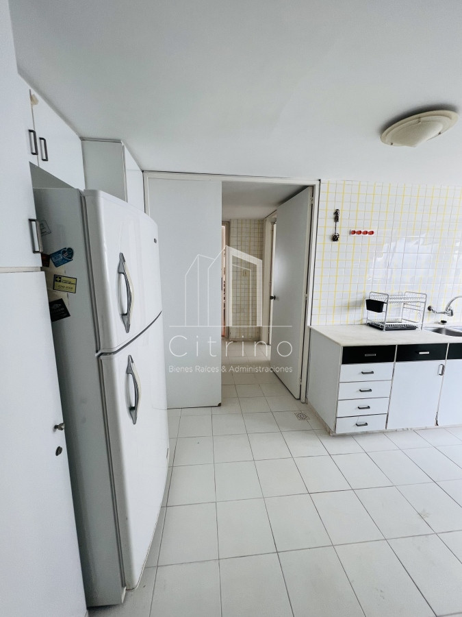 Apartamento ID.323 - Venta hermosa Planta Primera Linea Playa Brava.