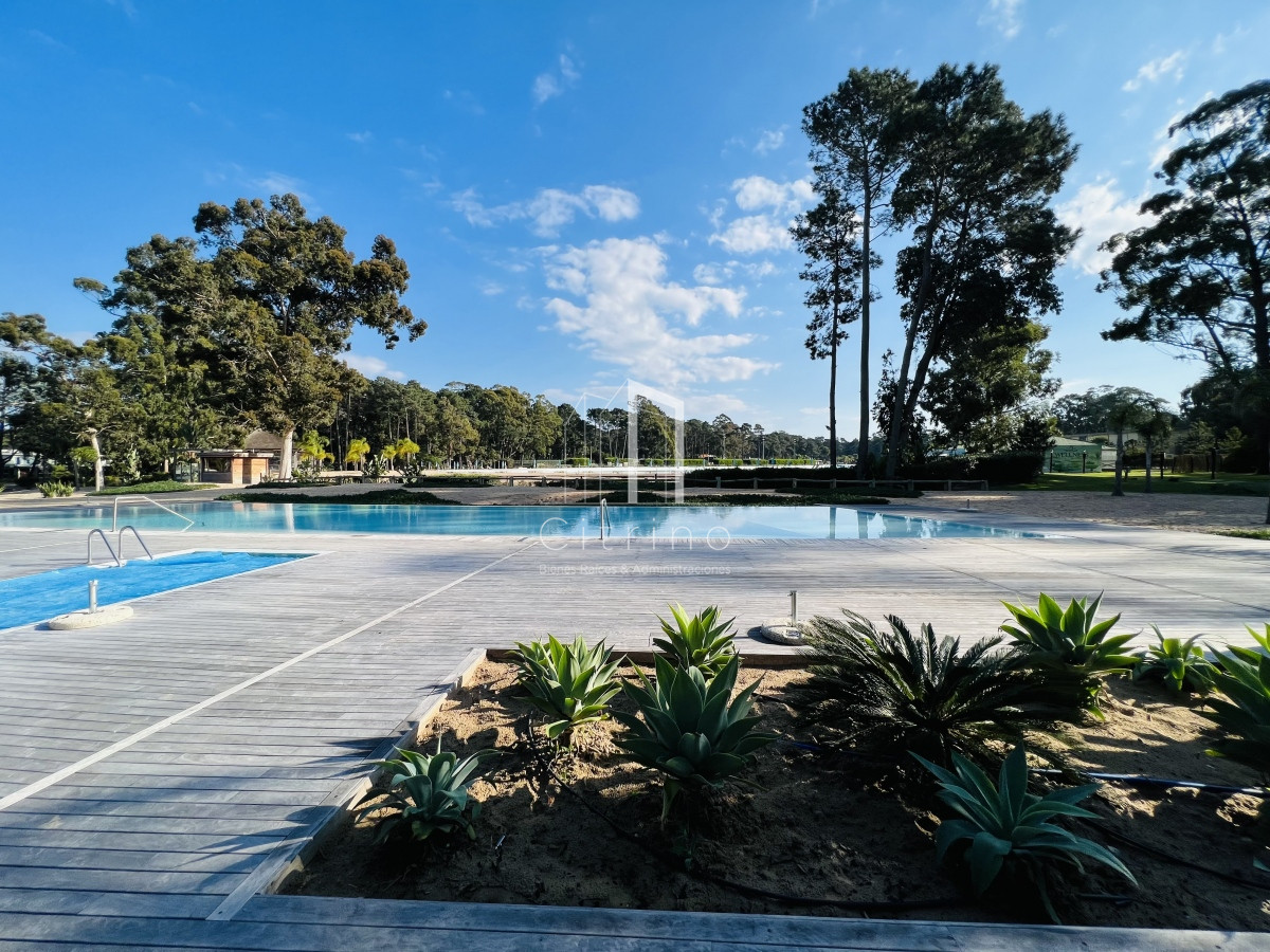 Apartamento ID.229 - Venta de Apartamento en Crystal View en Complejo Solanas Resort Barrio Privado.