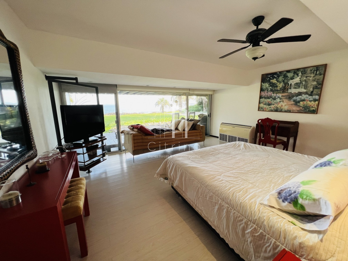 Apartamento ID.231 - Venta de destacado apartamento en Punta Ballena, Acantilados.