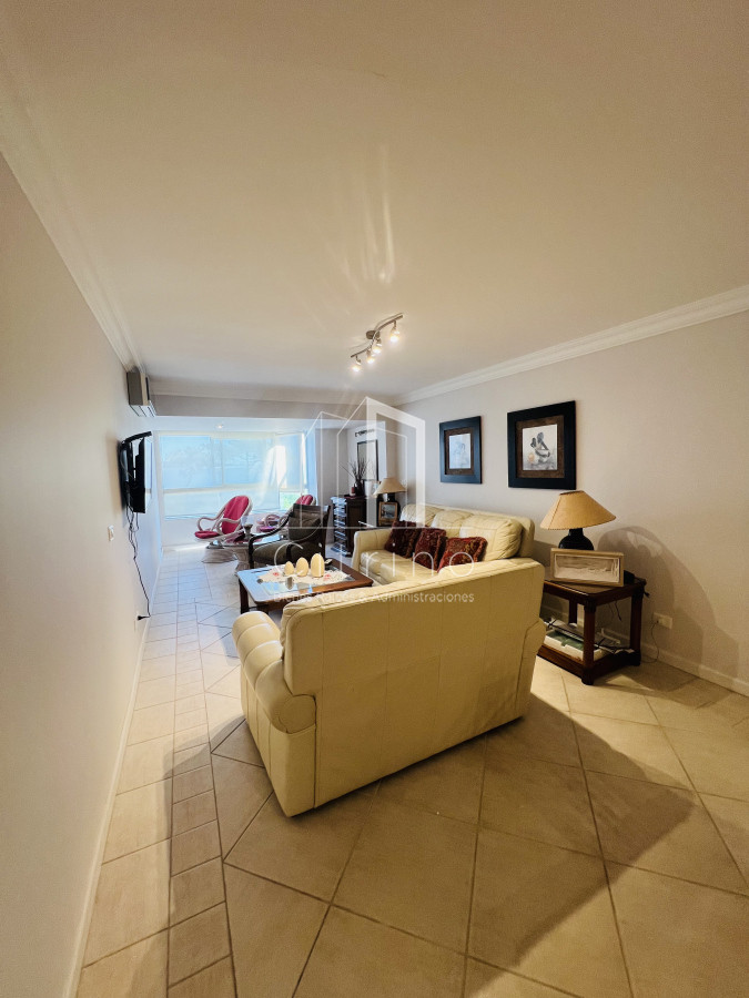 Apartamento ID.1580 - Venta de Penthouse Duplex Primera Linea  Mansa
