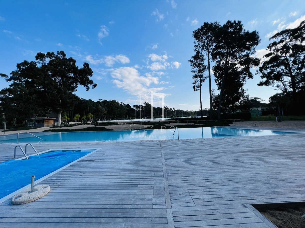Apartamento ID.229 - Venta de Apartamento en Crystal View en Complejo Solanas Resort Barrio Privado.