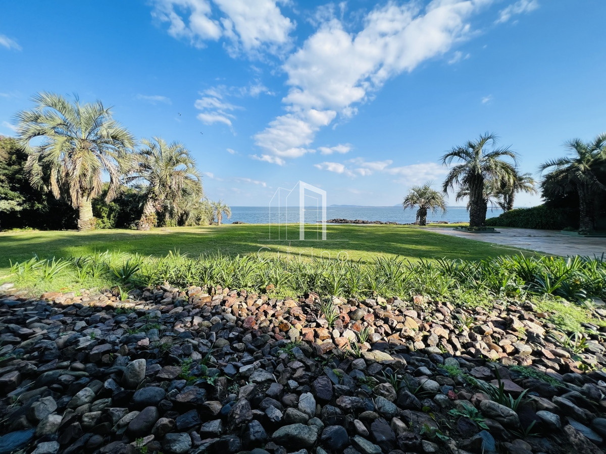 Apartamento ID.231 - Venta de destacado apartamento en Punta Ballena, Acantilados.