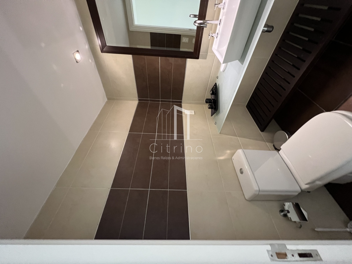 Apartamento ID.387 - Alquiler y venta de hermosa unidad en  Torre Imperiale II, Playa Brava.