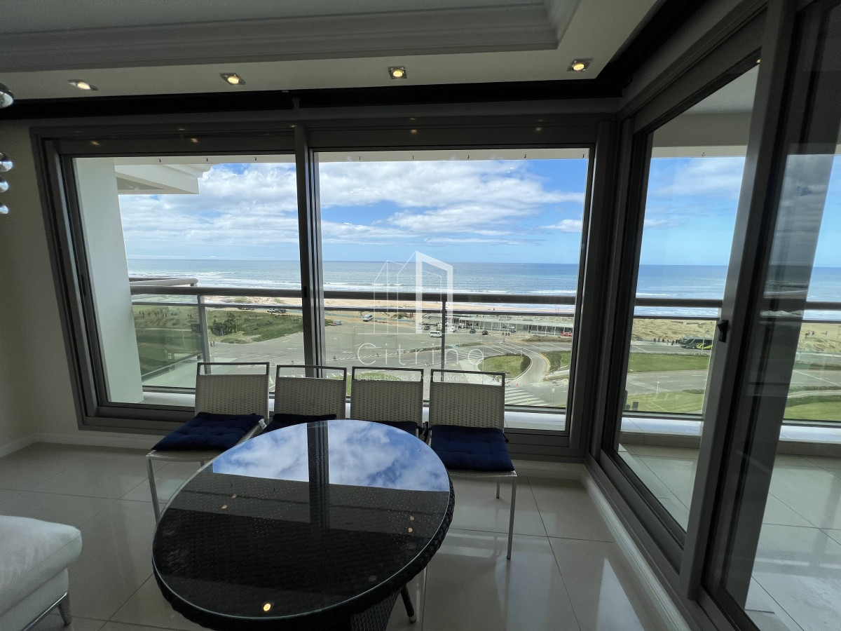 Apartamento ID.387 - Alquiler y venta de hermosa unidad en  Torre Imperiale II, Playa Brava.