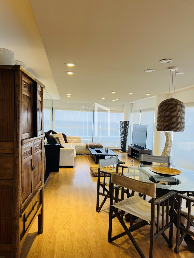 Apartamento ID.230 - Venta de Hermoso PH Duplex , con vista a Playa Mansa y Laguna del Diario Terrazas de La Laguna.