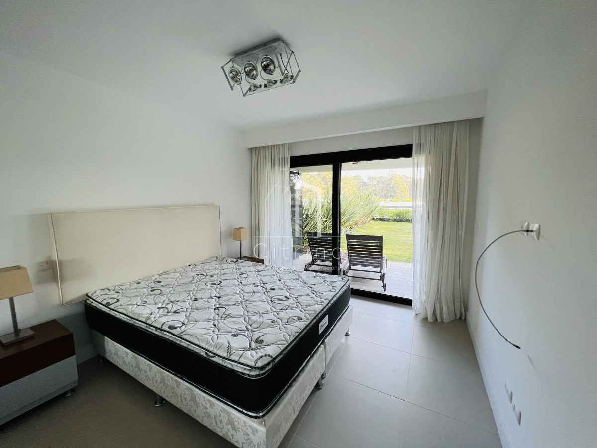 Apartamento ID.229 - Venta de Apartamento en Crystal View en Complejo Solanas Resort Barrio Privado.