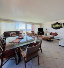 Venta de Penthouse Duplex Primera Linea  Mansa