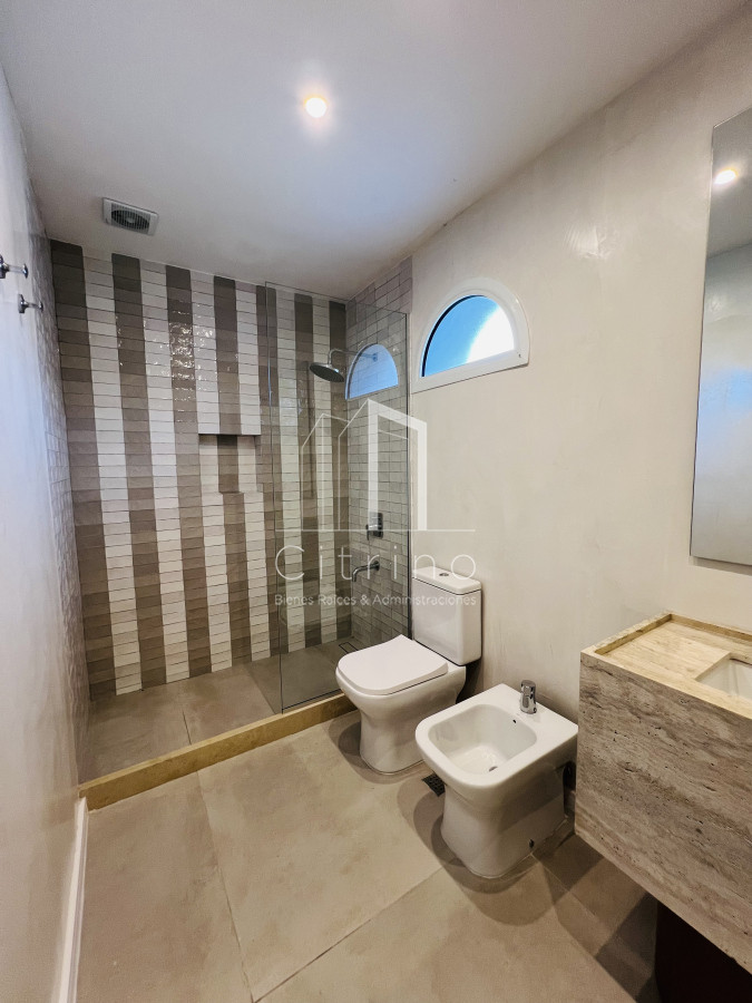 Casa ID.1386 - Venta de Casa Espectacular Zona Faro-Punta del Este.