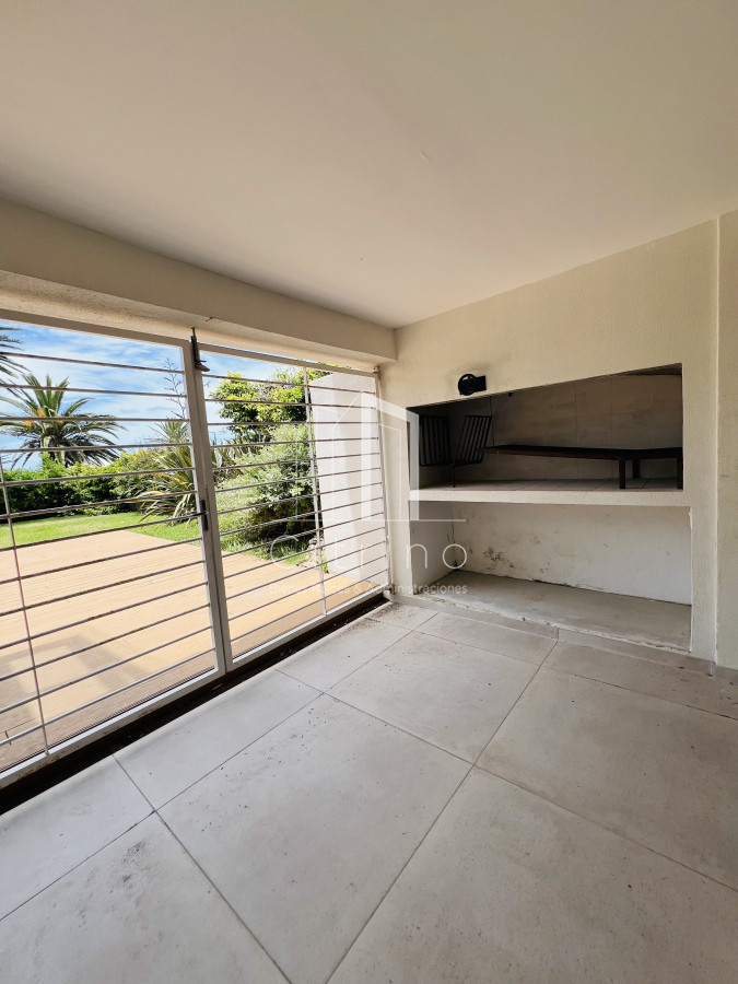 Casa ID.1386 - Venta de Casa Espectacular Zona Faro-Punta del Este.