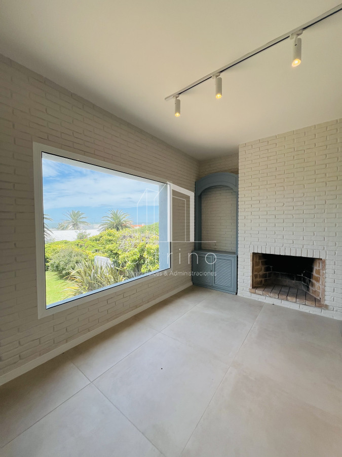 Casa ID.1386 - Venta de Casa Espectacular Zona Faro-Punta del Este.