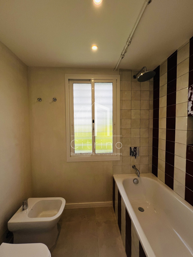 Casa ID.1386 - Venta de Casa Espectacular Zona Faro-Punta del Este.