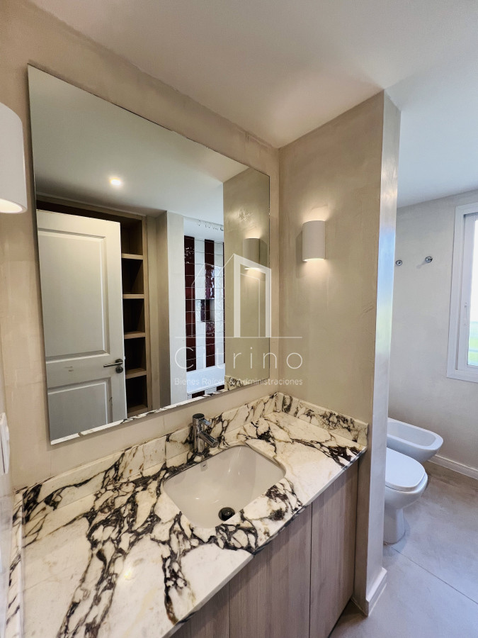 Casa ID.1386 - Venta de Casa Espectacular Zona Faro-Punta del Este.