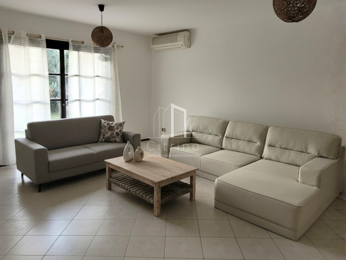 Casa ID.2110 - Alquiler casa Playa Mansa-Punta del Este.