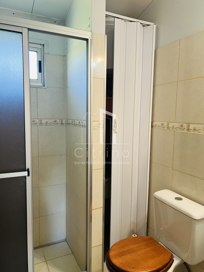 Casa ID.1474 - Venta de Casa en Balneario Bs. As. a 200 mts del Mar.