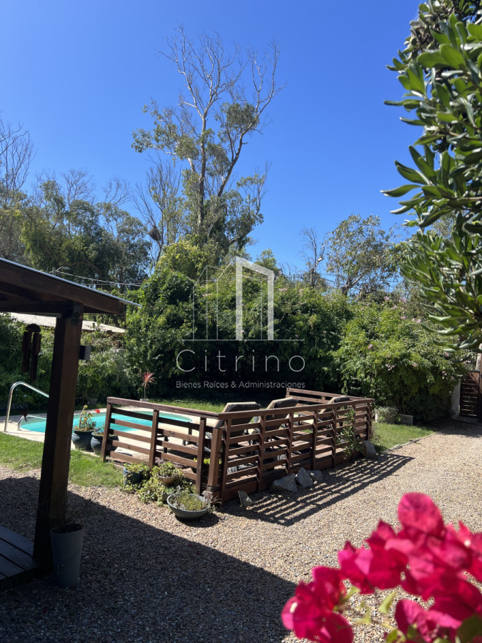 Casa ID.1538 - Venta y alquiler de hermosa casa en Balneario BS. AS.