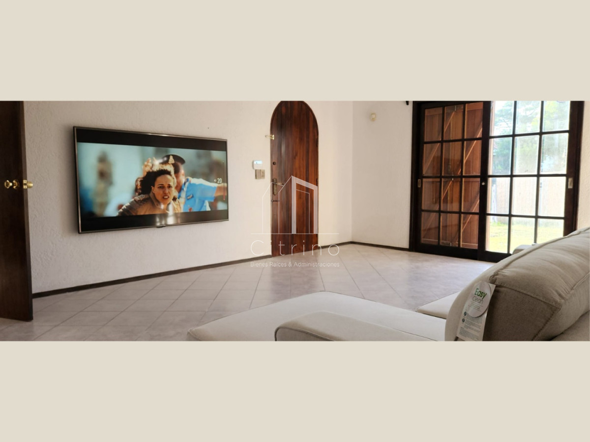 Casa ID.2110 - Alquiler casa Playa Mansa-Punta del Este.