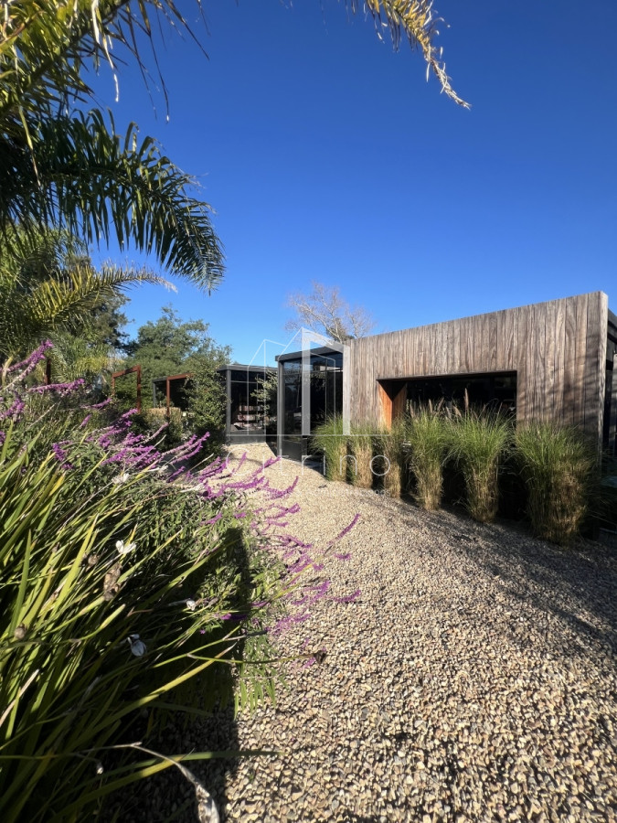 Casa ID.1024 - Ideal Inversores venta de Excelente oportunidad en Las Grutas-Punta Ballena.