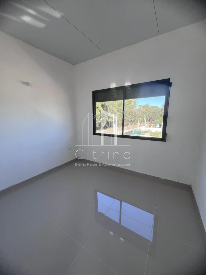 Casa ID.2352 - Alquiler apartamento 1 dormitorio Maldonado.