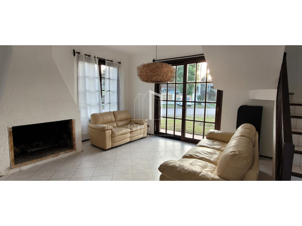 Casa ID.2110 - Alquiler casa Playa Mansa-Punta del Este.