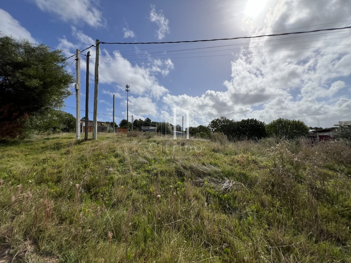 Terreno ID.716 - Venta de Terreno Esquinero en Barrio 4H.