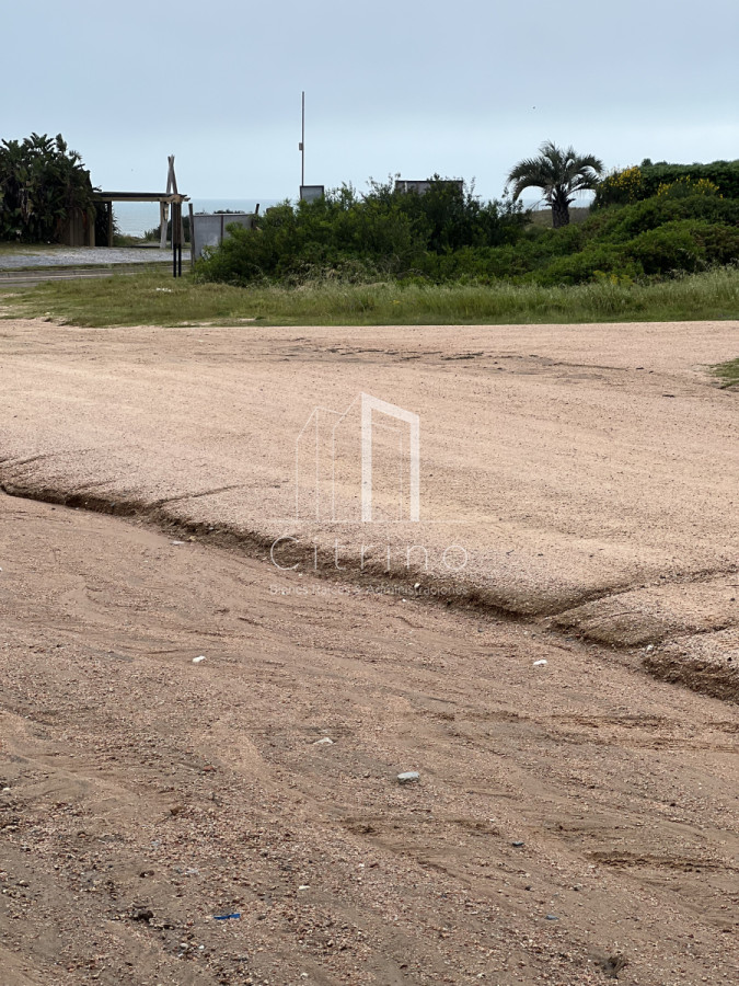 Terreno ID.1330 - Venta de Terreno en Montoya a 50 mts del Mar.