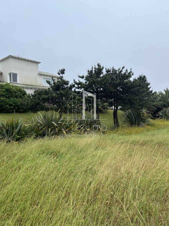 Terreno ID.1330 - Venta de Terreno en Montoya a 50 mts del Mar.