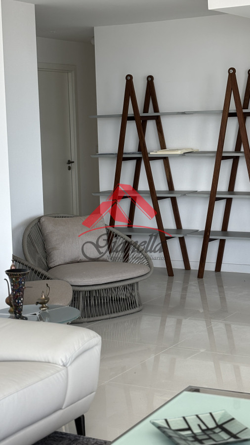 Apartamento ID.2232 - En alquiler departamento de 3 suite con vista al mar 