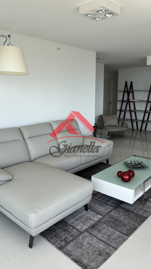 Apartamento ID.2232 - En alquiler departamento de 3 suite con vista al mar 