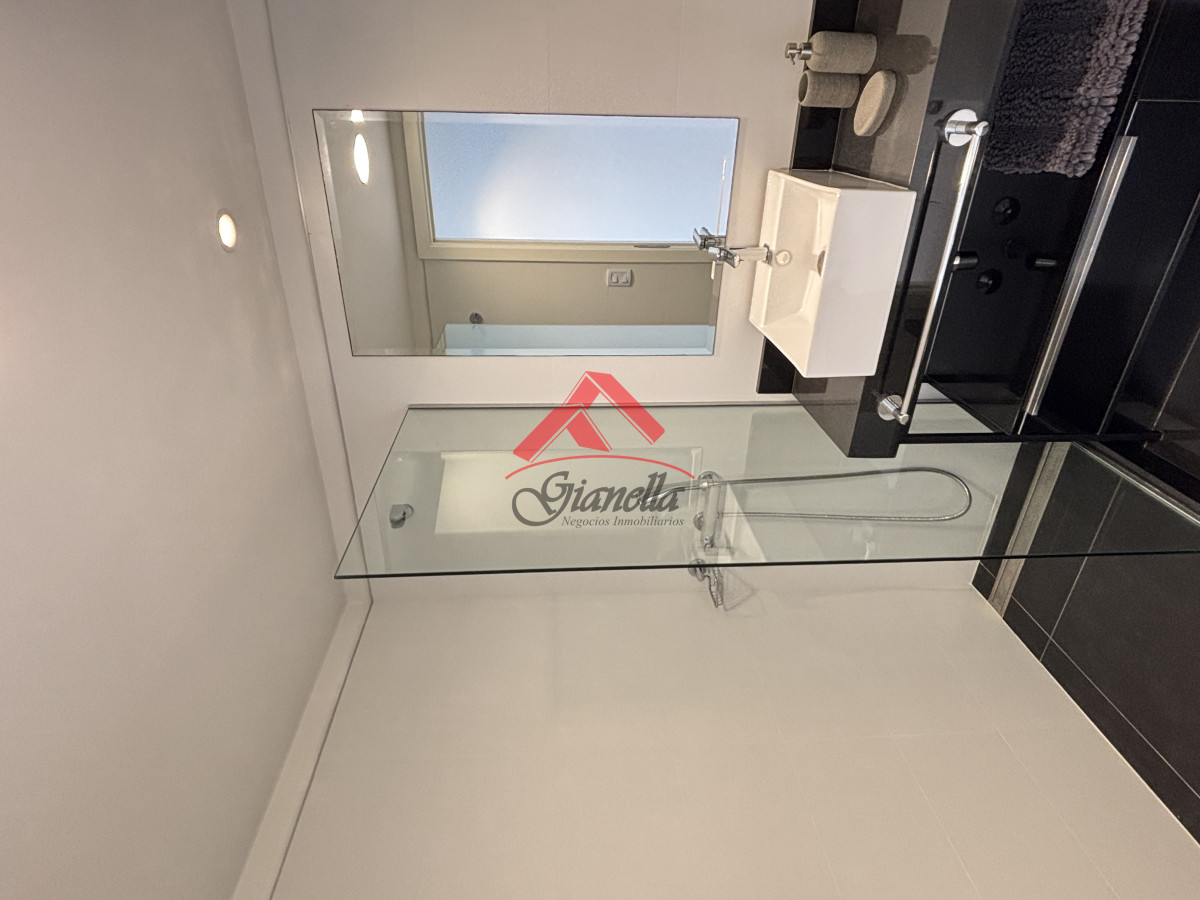 Apartamento ID.2232 - En alquiler departamento de 3 suite con vista al mar 