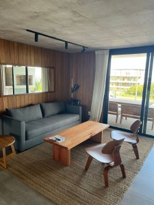 En  venta  apartamento de 2 dormitorios y 2 baños Manantiales 